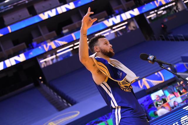 库里缺阵戴维斯12+10 勇士大胜活塞豪取4连胜